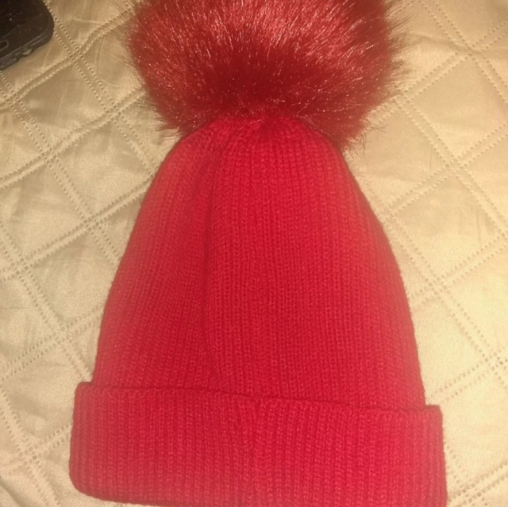 Red beanie - Picture 2 of 3